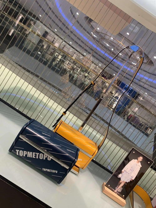 4個年輕人創業,如今工廠店足足三層,海寧這家廠的產品,太多人在用...